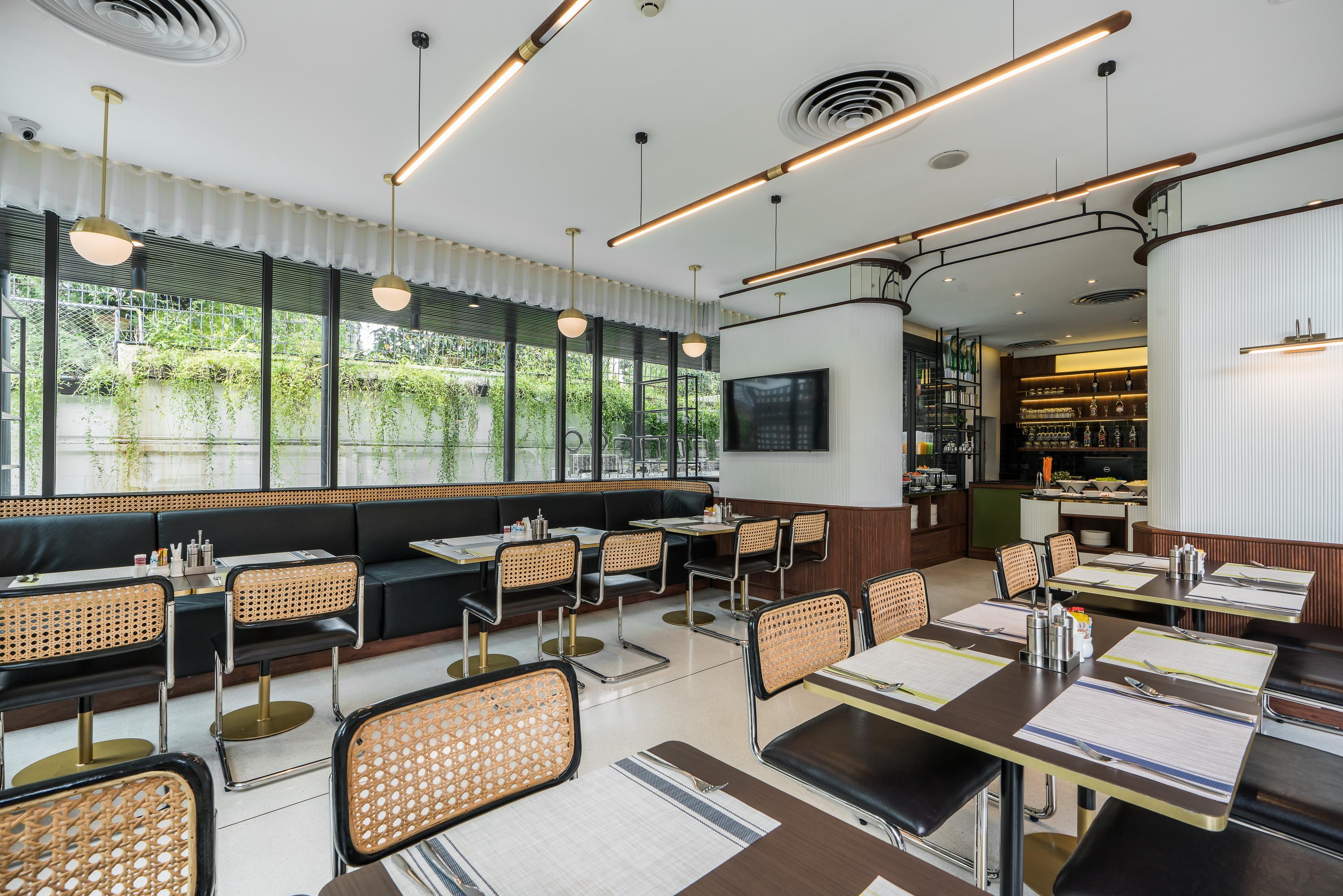 Hotel Amber Sukhumvit 85 Bangkok Dış mekan fotoğraf