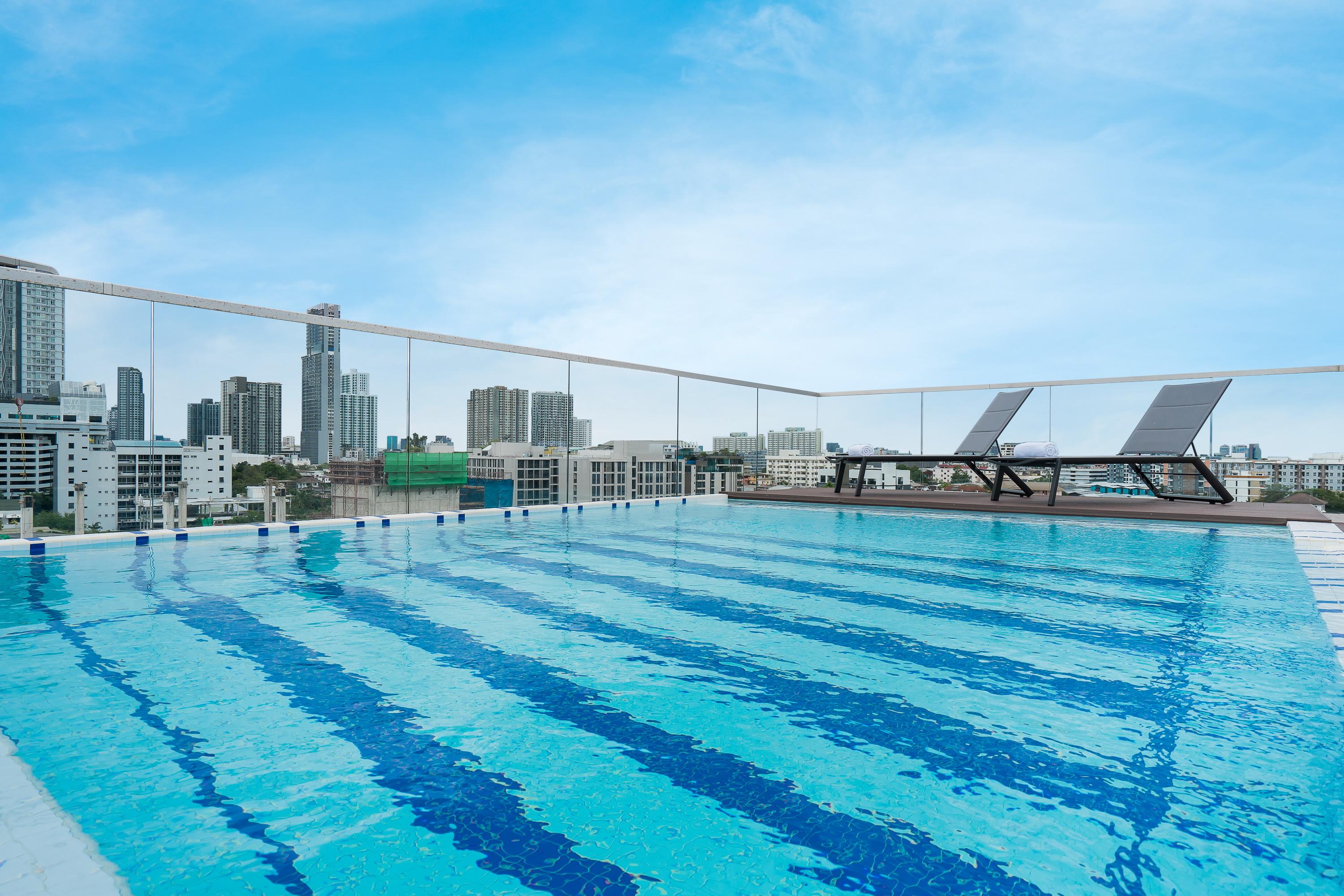Hotel Amber Sukhumvit 85 Bangkok Dış mekan fotoğraf