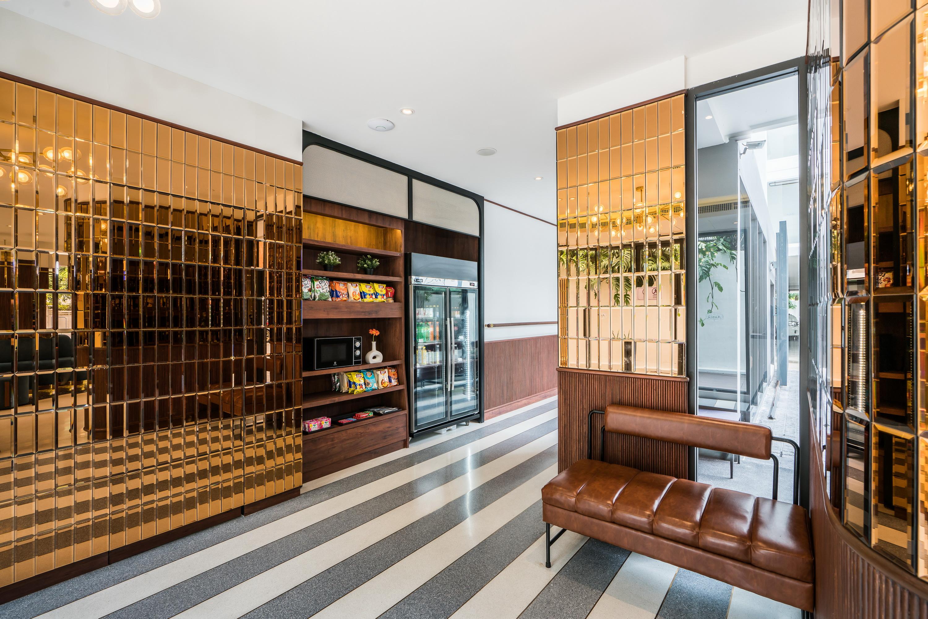 Hotel Amber Sukhumvit 85 Bangkok Dış mekan fotoğraf